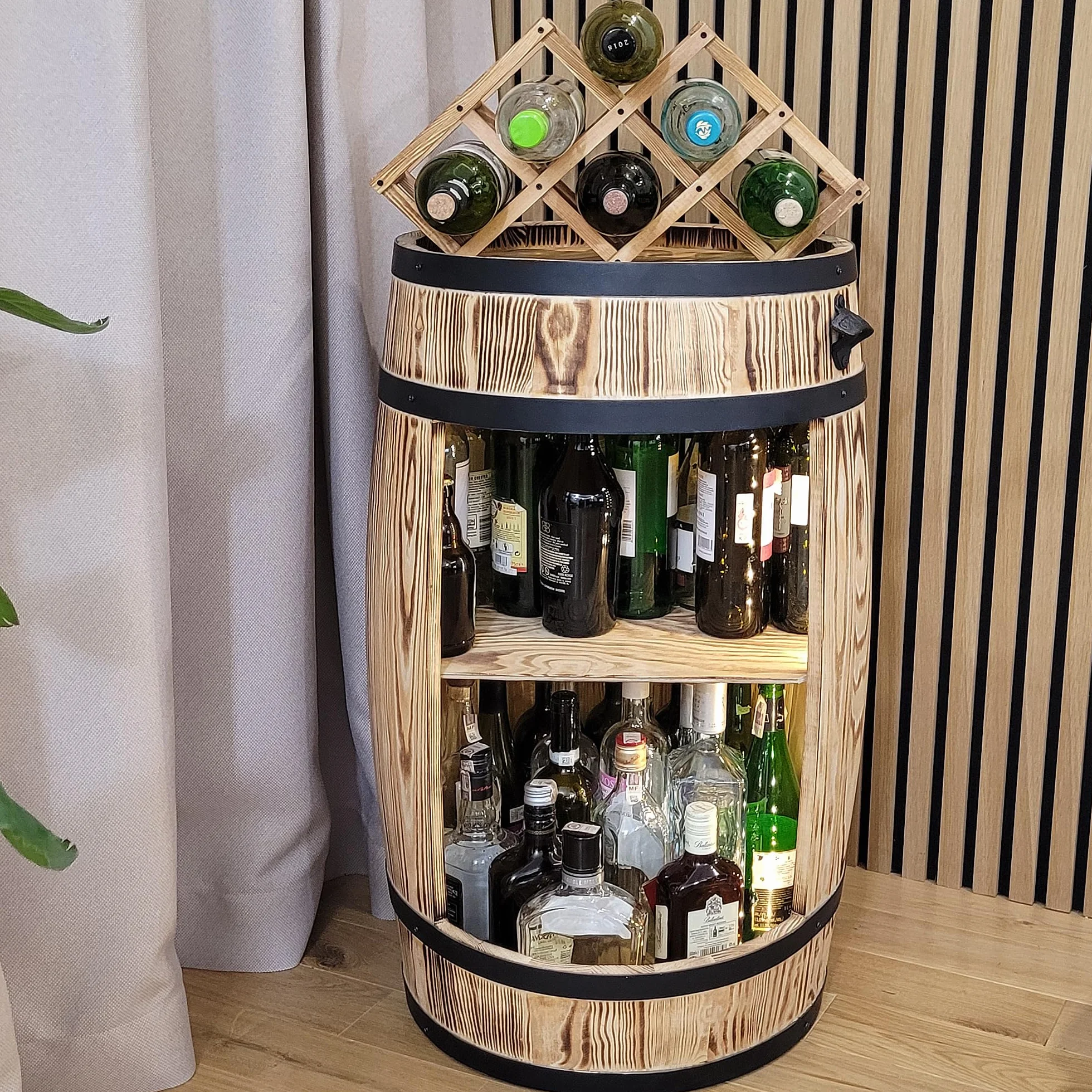 weeco Portabottiglie in legno con luci a LED e portabottiglie – Barile in legno per bicchieri e bottiglie – Montabile – Armadietto per vino – Set regalo – Wine Rack in legno 80 x 50 cm