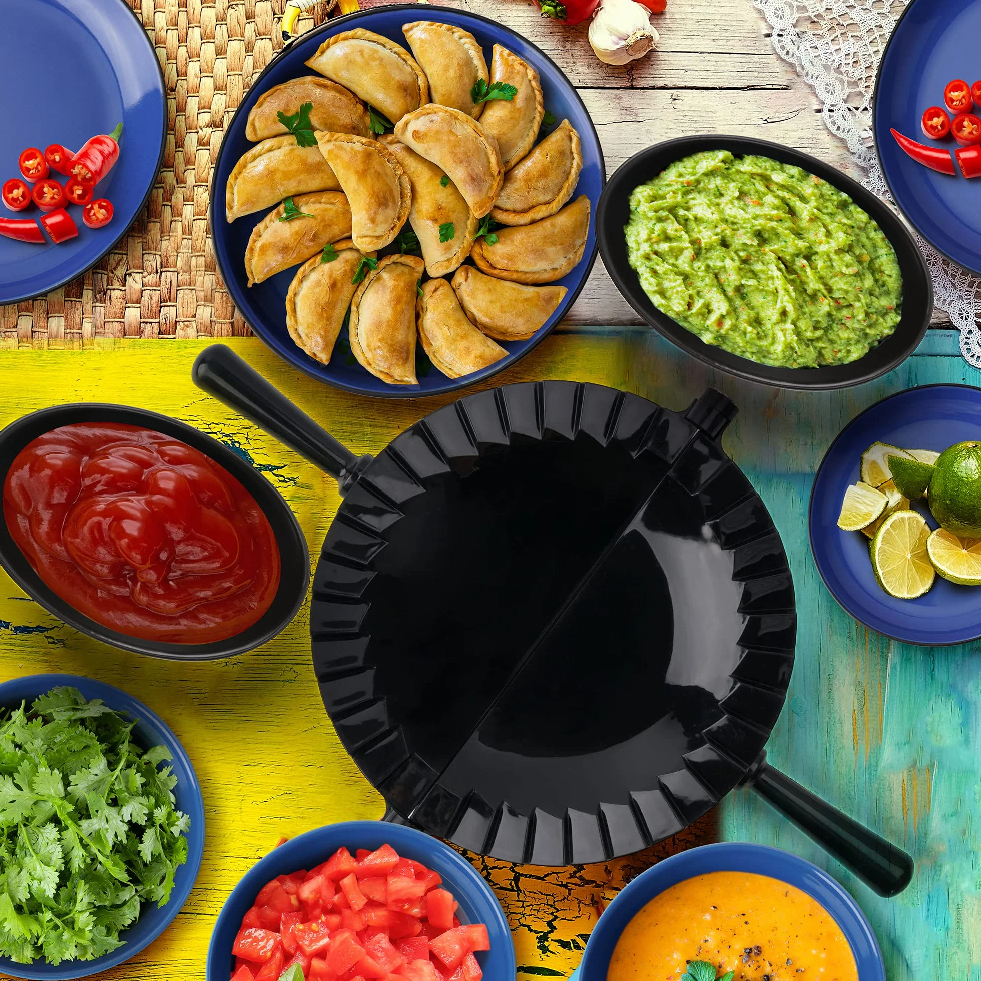 Stampi per Empanadas 7 pezzi, Set con Ricettario e Ciotole