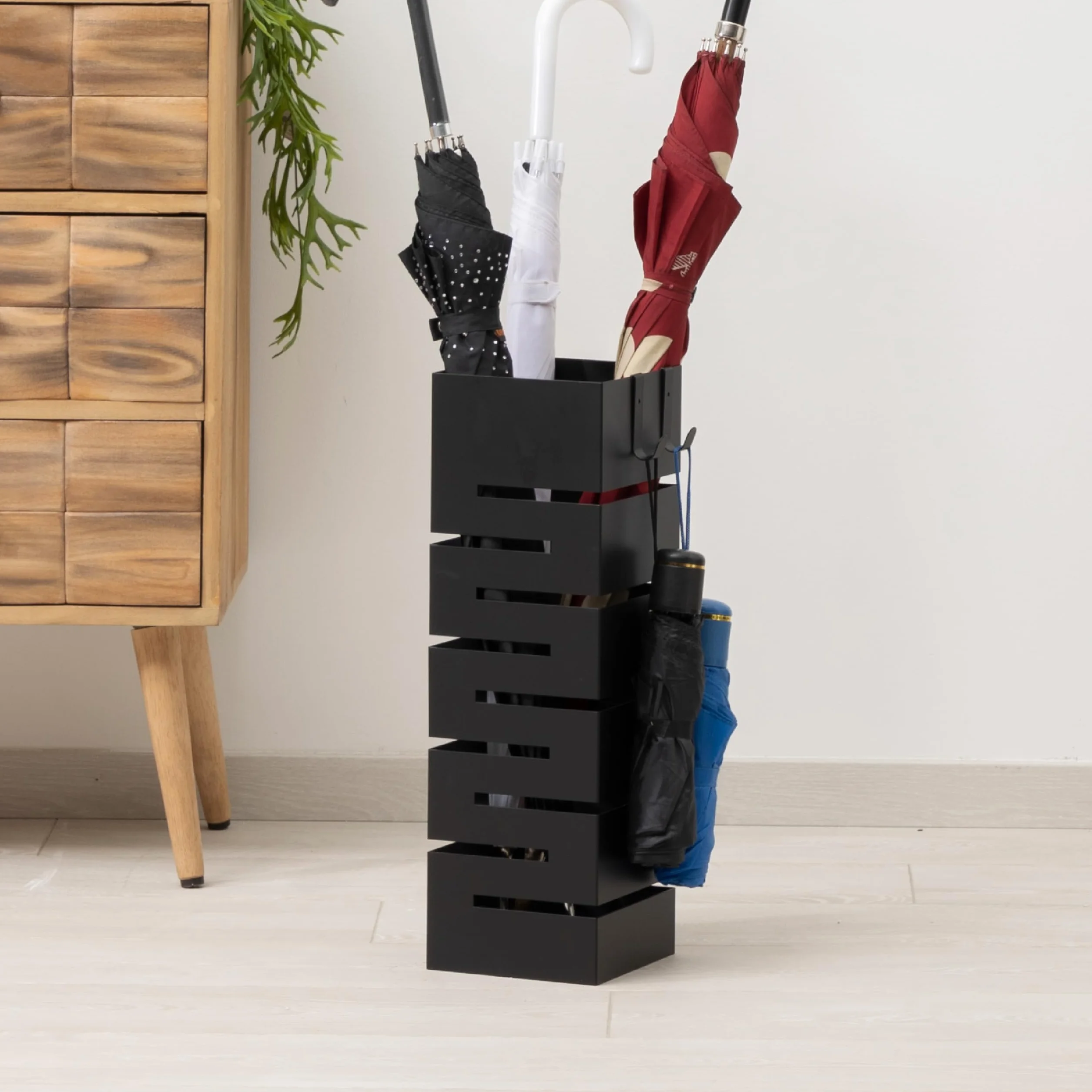 Baroni Home Portaombrelli Design Moderno Porta Ombrelli in Metallo Nero Geometrico con 2 Gancini e Vaschetta Scolapioggia Rimovibile 15,5X15,5X49 cm…