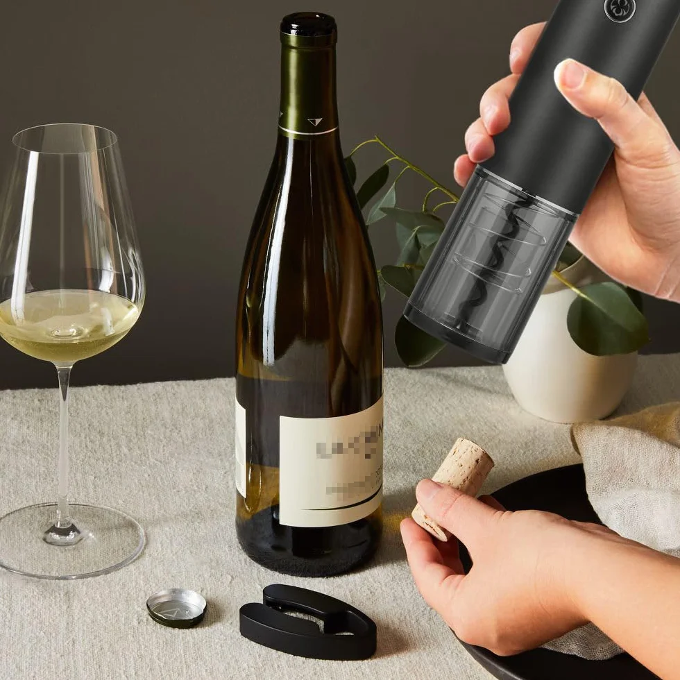 Cavatappi Elettrico Professionale Ricaricabile USB Nero con Taglia Capsule