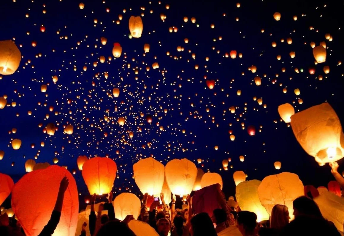 Lanterna Cinese Biodegradabile Mongolfiera Volante PARTYLANDIA CF 10pz Sky Lantern