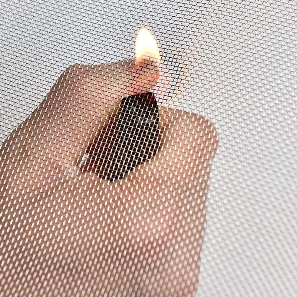 Rete in Acciaio Inossidabile 304-40 Maglie - Foro 0,5 Mm - Rete Metallica per Schermatura della Finestra - Non Arrugginisce Mai - Resistente al Calore (Argentato, 1x1m)