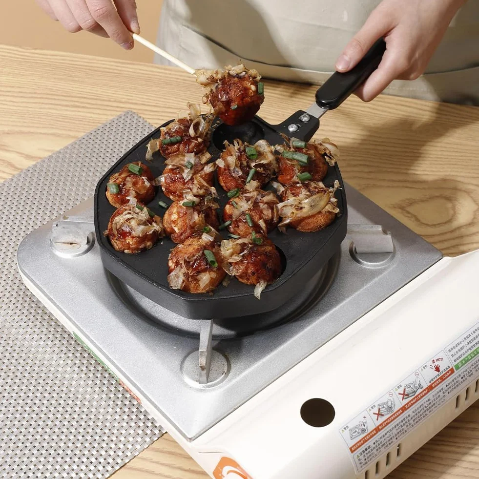 Elektryczna Maszyna do Takoyaki 7-komorowa - Antyadhezyjna Powłoka, Aluminiowa Patelnia do Domowego Użytku