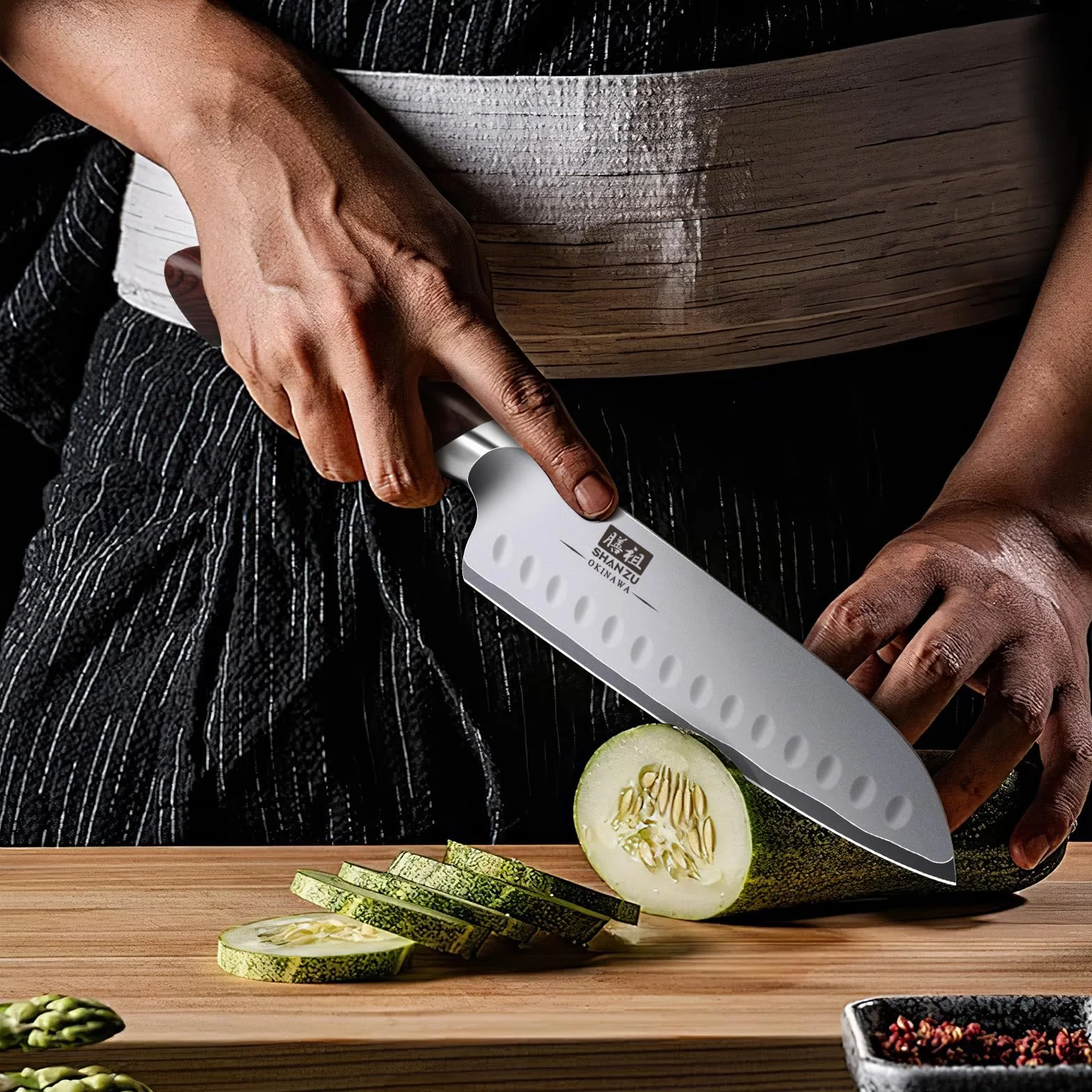 SHAN ZU Coltello da Cucina 18 cm, Coltello Santoku Giapponese in Acciaio ad alto Tenore di Carbonio 10Cr15Mov con Lama Ultra Affilata da 12° e Impugnatura Ergonomica in Pakkawood