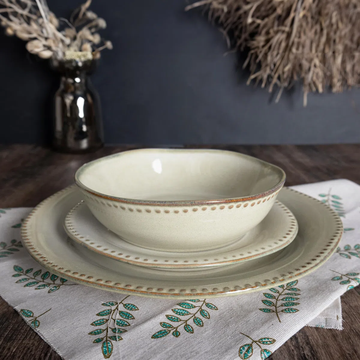WeHome - Set Piatti Ceramica Rita 6 Persone 18 Pezzi Colorati Moderni 3 Misure Lavavetri Microonde (Khaki)